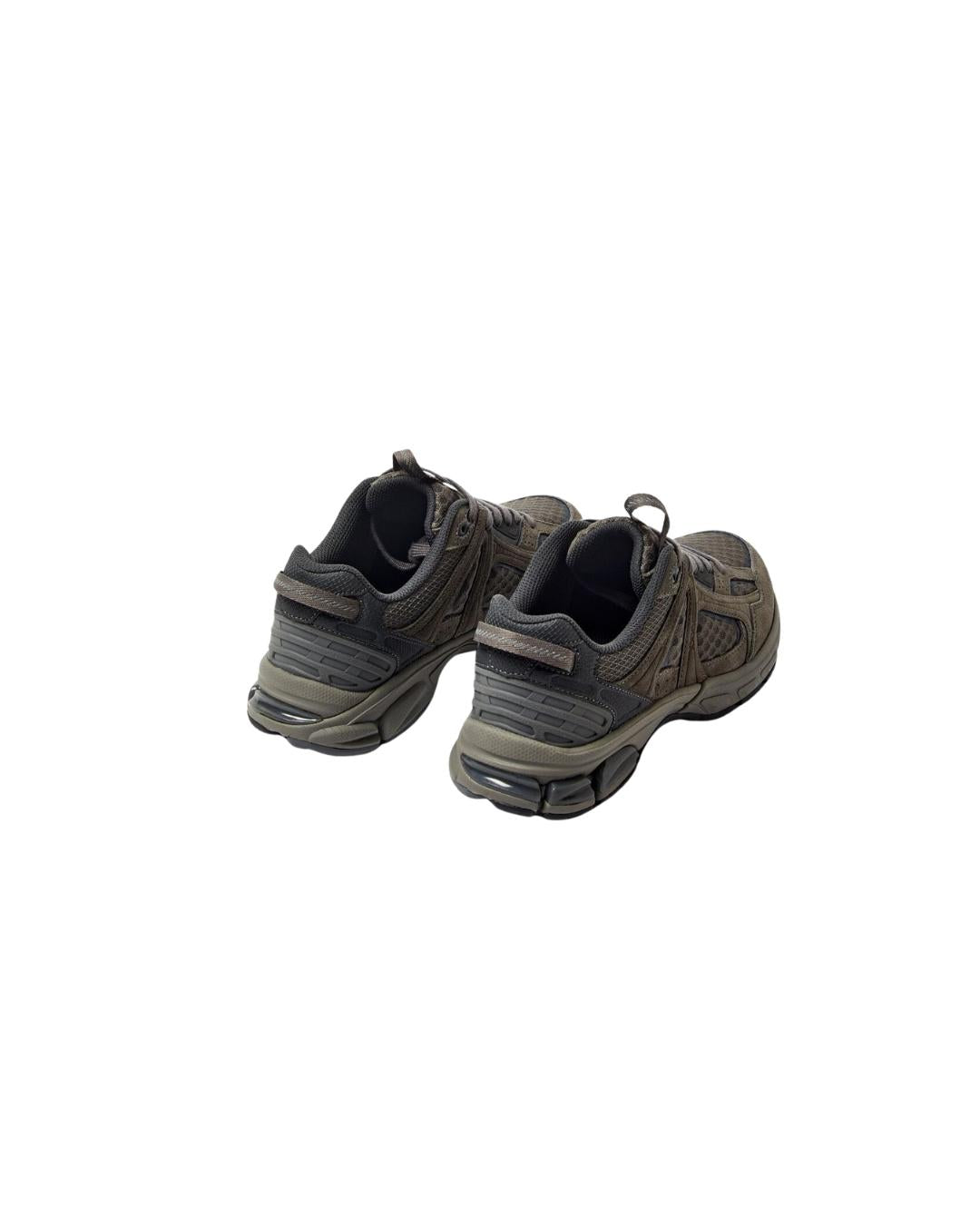 SNEAKER TECNICA 